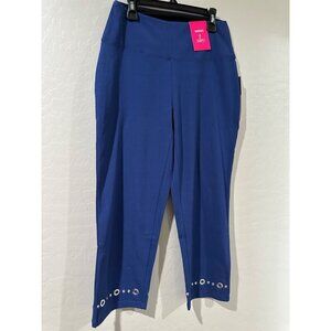 Weekend Routine Women's Smoothes & Shapes Capri size S NWT